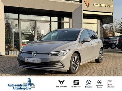 Grau Gebraucht 2020 VW Golf VIII United Limousine | 17.700 € (Fairer Preis)