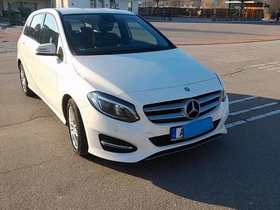 Mercedes B200