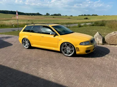 Gebraucht Audi RS4 480 PS (353 kW) 2000 Gelb Kombi
