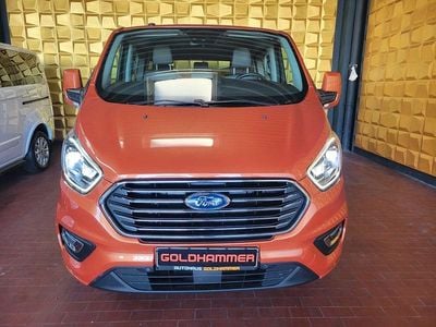 Second-hand Ford Tourneo 170 CP (125 kW) 2019 Portocaliu Monovolum