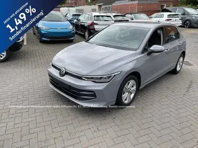 Gebraucht VW Golf VIII R 116 PS (85 kW) 2025 Mondsteingrau Limousine