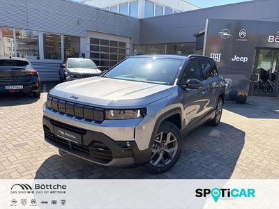 Neu Jeep Compass 145 PS (106 kW) 2026 Yosemite mit dach in vulcano schwarz SUV