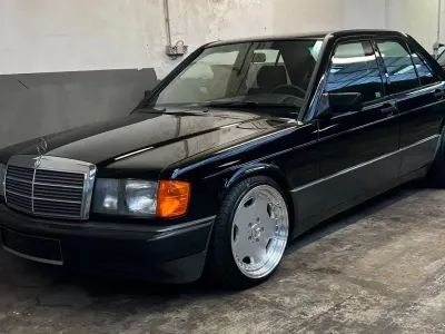 Gebraucht Mercedes 190 AMG 109 PS (80 kW) 1991 Schwarz Limousine