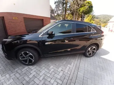 Gebraucht Mitsubishi Eclipse Cross Basis 188 PS (138 kW) 2022 Schwarz SUV
