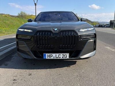 Second-hand BMW 740 M Sport 299 CP (219 kW) 2023 Gri Berlinǎ