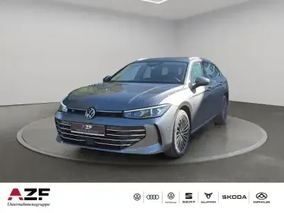 Używany VW Passat Elegance 150 KM (110 kW) 2025 Szary Kombi