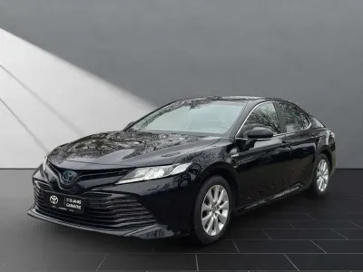 Gebraucht Toyota Camry Hybrid 178 PS (130 kW) 2021 Schwarz Limousine
