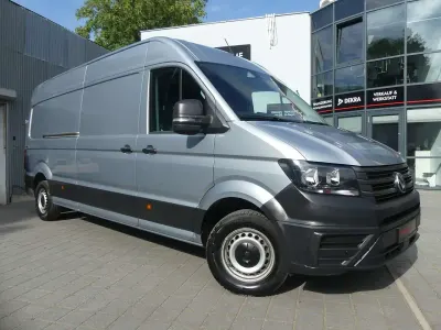 Gebraucht VW Crafter 177 PS (130 kW) 2025 Oyster silver metalli (metallic) Van