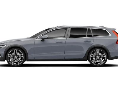 Grau Gebraucht 2021 Volvo V60 CC Pro Kombi | 33.990 € (Teuer)