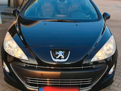 Gebraucht Peugeot 308 CC Premium 156 PS (114 kW) 2011 Schwarz Cabrio