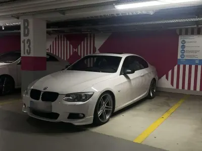 Gebraucht BMW 320 184 PS (135 kW) 2011 Weiß Coupé