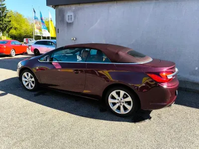 Brugt Opel Cascada 194 HK (142 kW) 2013 Rød Cabriolet