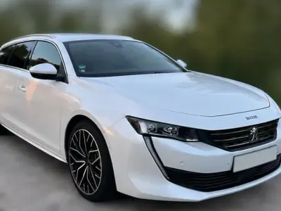 Gebraucht Peugeot 508 SW Allure 224 PS (164 kW) 2021 Weiß Kombi
