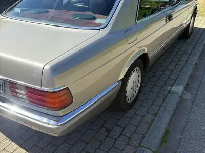 Gebraucht Mercedes 420 204 PS (150 kW) 1986 Gold