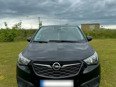 Gebraucht Opel Crossland X Edition 110 PS (80 kW) 2017 Schwarz SUV