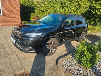 Gebraucht Jeep Cherokee Limited 200 PS (147 kW) 2016 Schwarz SUV
