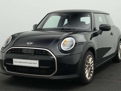 Schwarz Gebraucht 2024 Mini Cooper Favoured Kleinwagen | 25.469 € (Guter Preis)