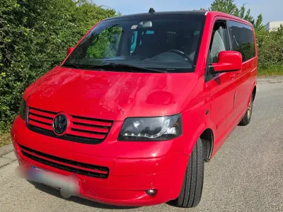 Gebraucht VW Multivan 175 PS (128 kW) 2004 Rot Van / Kleinbus