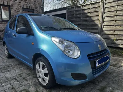 Second-hand Suzuki Alto Club 68 CP (50 kW) 2012 Albastru Hatchback
