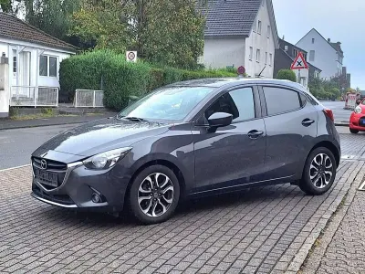 Gebraucht Mazda 2 Nakama 90 PS (66 kW) 2016 Meteorgreymet. Kleinwagen
