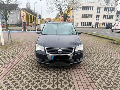 Gebraucht VW Touran 105 PS (77 kW) 2009 Schwarz Van / Kleinbus