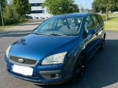 Gebraucht Ford Focus 100 PS (73 kW) 2007 Blau Kombi