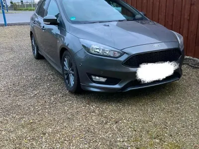 Gebraucht Ford Focus ST-Line 125 PS (91 kW) 2017 Blau Kombi