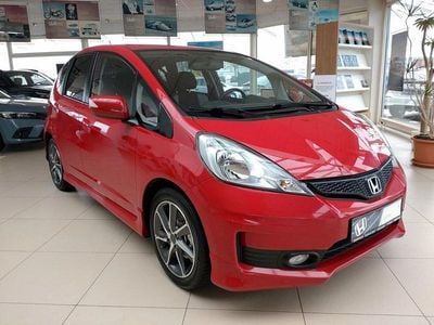 Gebraucht Honda Jazz SI 99 PS (72 kW) 2015 Rot Kleinwagen