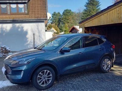Gebraucht Ford Kuga Titanium 120 PS (88 kW) 2020 Blau SUV