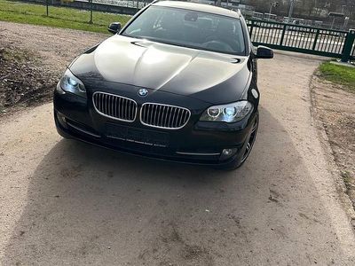 Gebraucht BMW 530 258 PS (189 kW) 2012 Schwarz Kombi