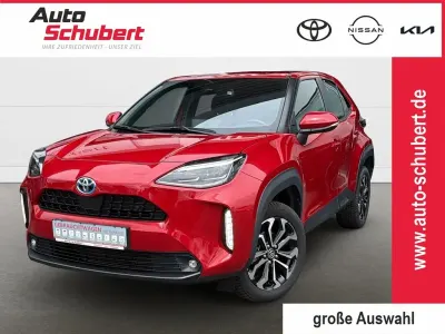 Gebraucht Toyota Yaris Team 116 PS (85 kW) 2023 Rot Kleinwagen