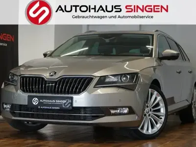 Gebraucht Skoda Superb Style 190 PS (139 kW) 2017 Beige (cappuccinobeige) schwarz Kombi