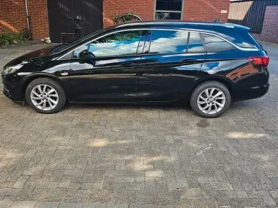 Gebraucht Opel Astra 122 PS (89 kW) 2020 Schwarz Kombi