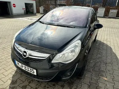 Usata Opel Corsa 101 CV (74 kW) 2012 Nero Utilitaria