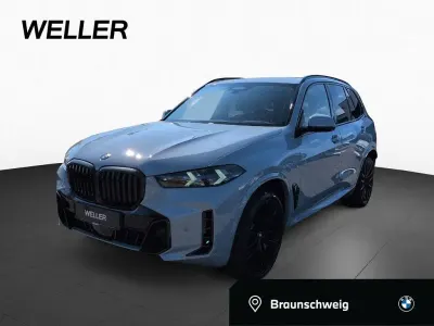 Neu BMW X5 M Sport 352 PS (258 kW) 2026 Grau SUV