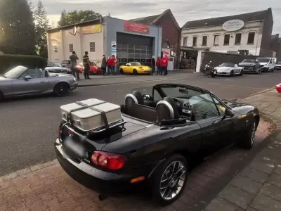 Używany Mazda MX5 110 KM (80 kW) 2004 Czarny Kabriolet