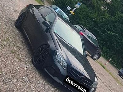 Gebraucht Mercedes E350 258 PS (189 kW) 2015 Schwarz Limousine