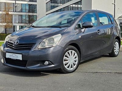 Gebraucht Toyota Verso Life 126 PS (92 kW) 2010 Grau Van / Kleinbus