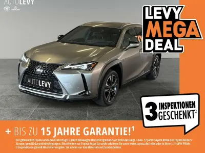 Gebraucht Lexus UX 250h Executive Line 184 PS (135 kW) 2023 Silber SUV