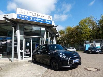Second-hand Mini Cooper SE Classic 135 kW (184 CP) 2022 Negru Hatchback