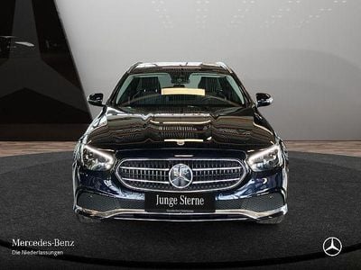 Gebraucht Mercedes E300 Avantgarde 306 PS (225 kW) 2022