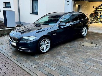 Gebraucht BMW 520 Sport Line 184 PS (135 kW) 2013 Grau Kombi