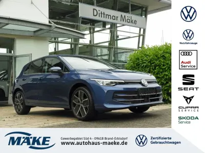 Gebraucht VW Golf VIII Style 150 PS (110 kW) 2025 Anemonenblau metallic Limousine