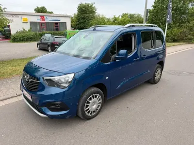 Gebraucht Opel Combo Life Innovation 131 PS (96 kW) 2020 Blau Limousine