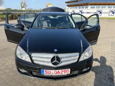 Gebraucht Mercedes C200 184 PS (135 kW) 2011 Schwarz Limousine