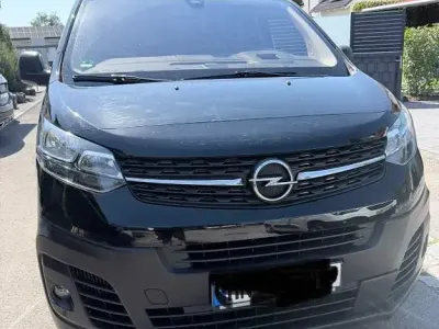 Gebraucht Opel Vivaro-e Combi Elegance 177 PS (130 kW) 2021 Schwarz Van / Kleinbus