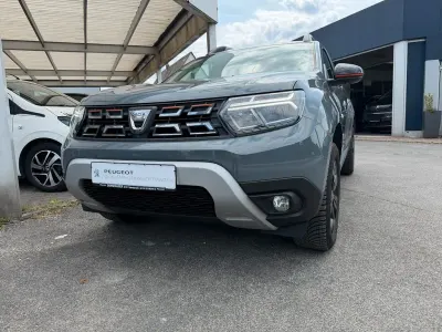 Gebraucht Dacia Duster Extreme 150 PS (110 kW) 2023 Grau SUV