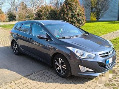 Gebraucht Hyundai i40 Edition 135 PS (99 kW) 2014 Blau Kombi