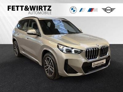 Spacesilber metallic Gebraucht 2025 BMW X1 M Sport SUV | 36.111 € (Superpreis)