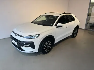 Gebraucht VW T-Roc Cabriolet Life 150 PS (110 kW) 2026 Weiß SUV